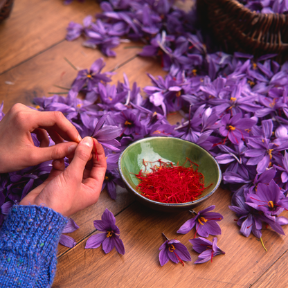 Premium Kashmiri Pure Saffron – Handpicked from Kashmir (0.5 Grams)